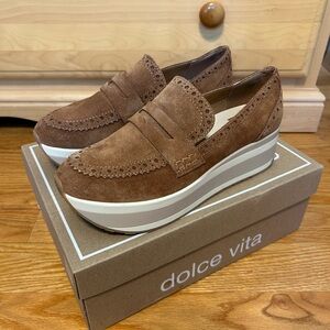 Dolce Vita Women’s Tan Suede Platform Loafers Janine Size 8 - Pecan Suede